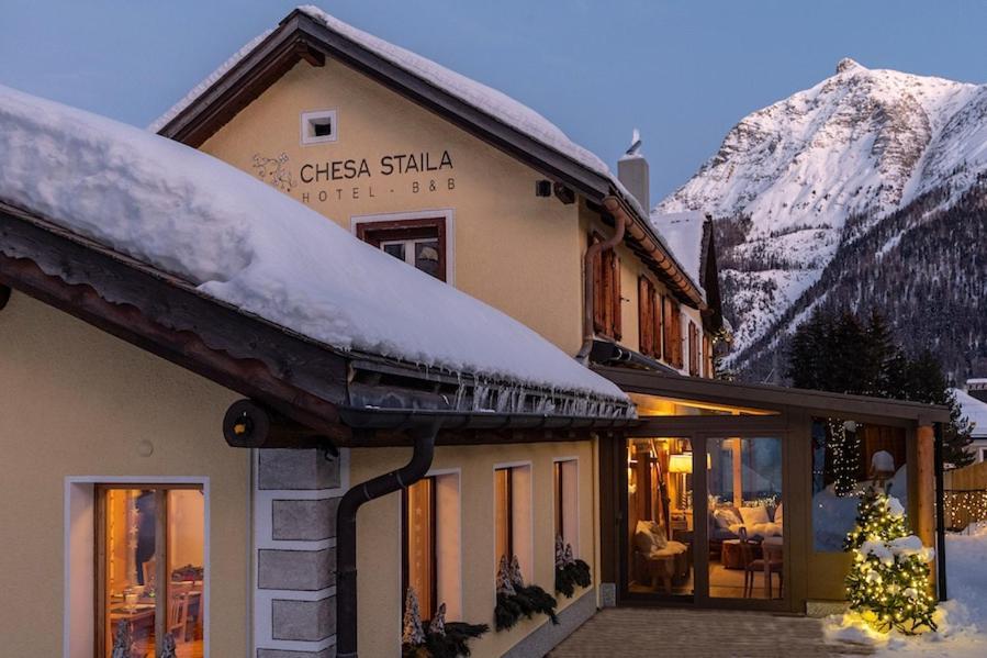 Hotel Chesa Staila La Punt-Chamues-ch Exteriér fotografie